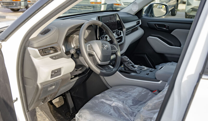 
2026 Toyota Highlander LE 2.5L HEV AT full									