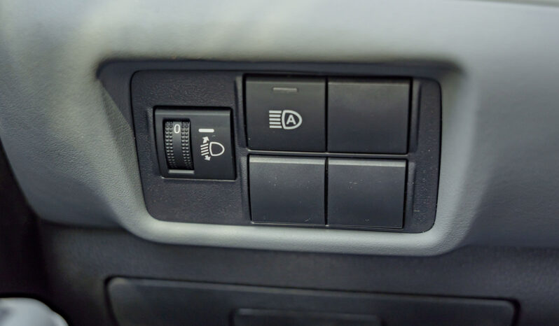 
2026 Toyota Highlander LE 2.5L HEV AT full									