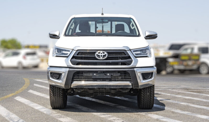 
								2025 Toyota Hilux 2.7L D/C AT Petrol full									