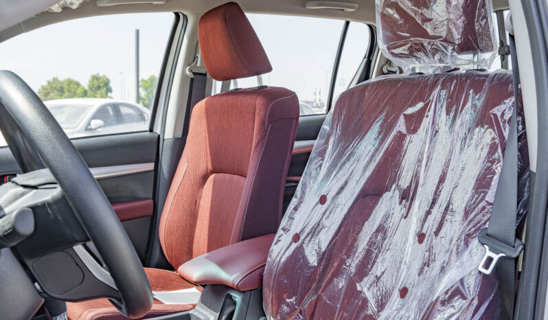 
								2025 Toyota Hilux 2.7L D/C AT Petrol full									