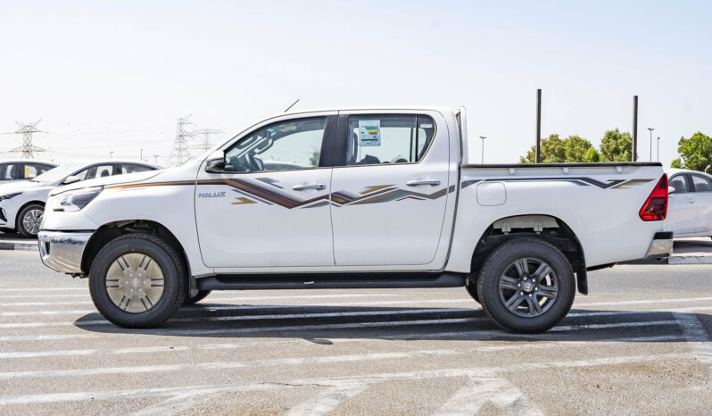 
								2025 Toyota Hilux 2.7L D/C AT Petrol full									