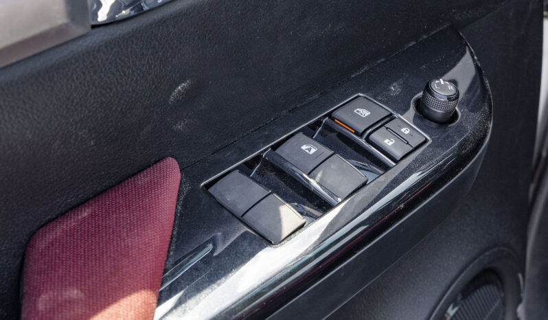 
								2025 Toyota Hilux 2.7L D/C AT Petrol full									