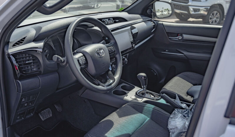 
2025 Toyota Hilux Adventure 4.0L petrol AT full									