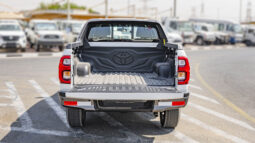 
2025 Toyota Hilux Adventure 4.0L petrol AT full									