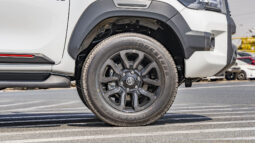 
2025 Toyota Hilux Adventure 4.0L petrol AT full									