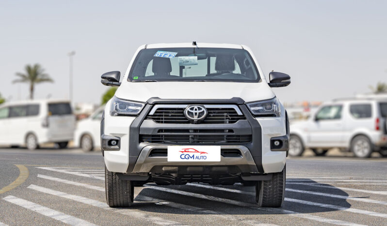 
2025 Toyota Hilux Adventure 4.0L petrol AT full									