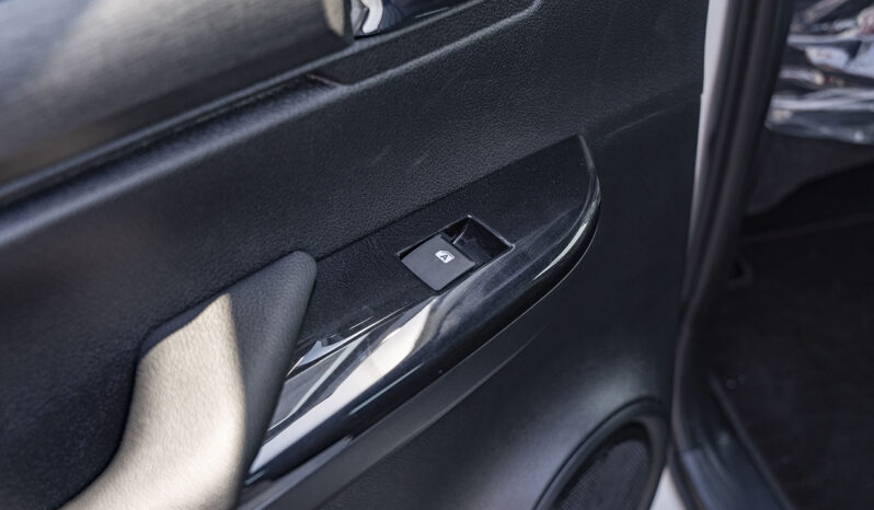 
2025 Toyota Hilux Adventure 4.0L petrol AT full									