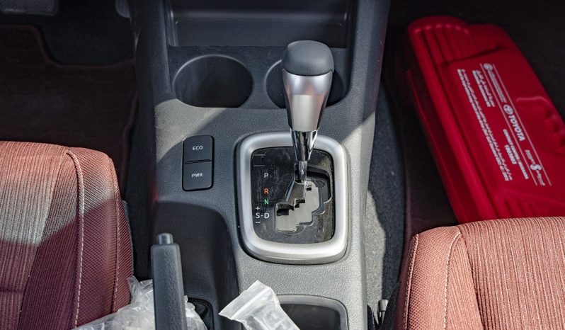 
2025 Toyota Hilux TRD SR5 4.0L Petrol AT full									