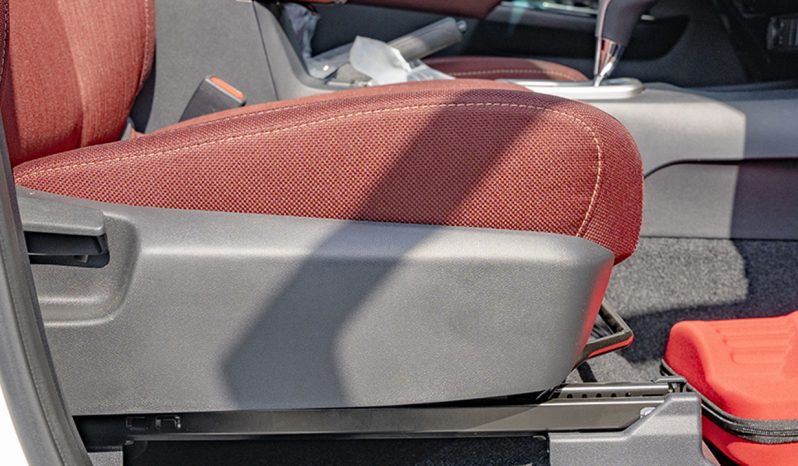 
2025 Toyota Hilux TRD SR5 4.0L Petrol AT full									