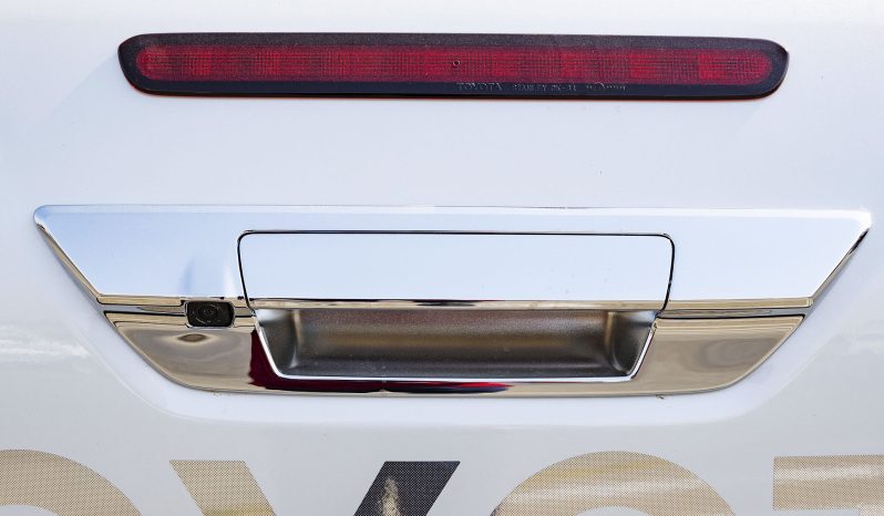 
2025 Toyota Hilux TRD SR5 4.0L Petrol AT full									