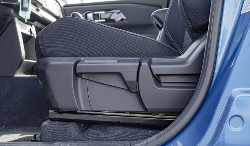 
2025 Mitsubishi L200 2.4L Petrol MT – Blue with Black Interior full									