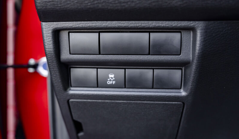 
								2025 Mitsubishi L200 2.4L Petrol MT – Red with Black Interior full									