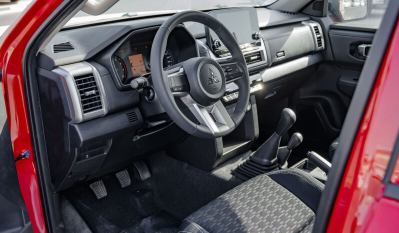 
								2025 Mitsubishi L200 2.4L Petrol MT – Red with Black Interior full									
