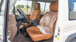 
										2026 Toyota Land Cruiser LC 71 2.8 Diesel Full option (White) full									
