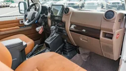 
										2026 Toyota Land Cruiser LC 71 2.8 Diesel Full option (White) full									