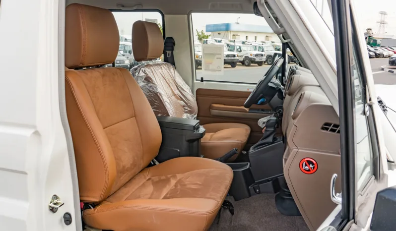 
								2026 Toyota Land Cruiser LC 71 2.8 Diesel Full option (White) full									