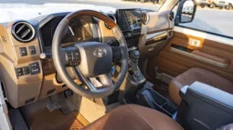 
2026 Toyota Land Cruiser LC 76 2.8L AT Diesel Full Option (White) full									