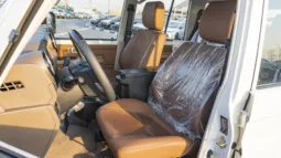 
2026 Toyota Land Cruiser LC 76 2.8L AT Diesel Full Option (White) full									