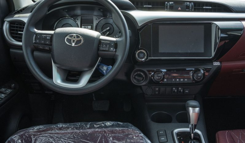 
2026 Toyota Hilux DC 2.7L Petrol AT full									