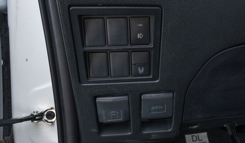 
2026 Toyota Hilux DC 2.7L Petrol AT full									