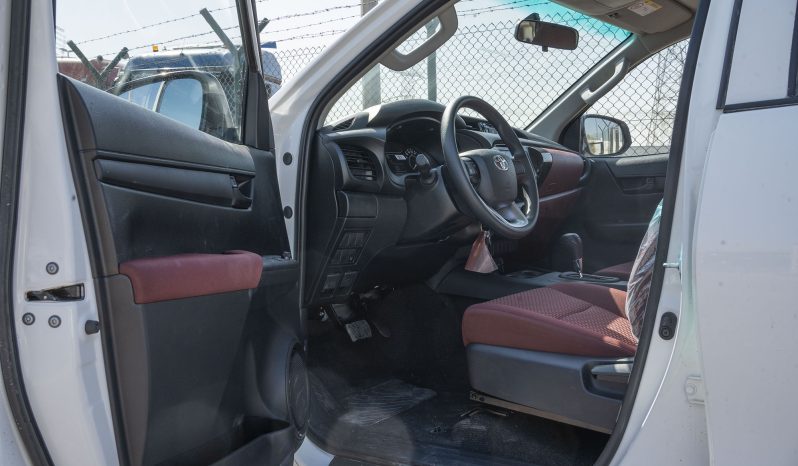 
2026 Toyota Hilux DLX DC 2.4L Diesel AT full									