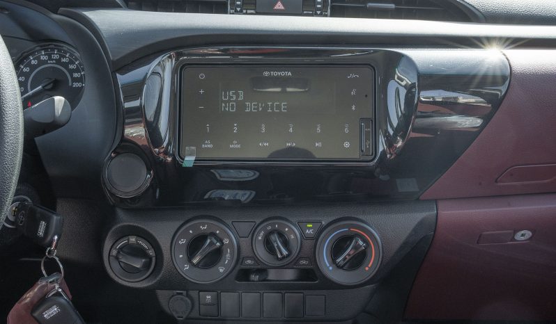 
2026 Toyota Hilux DLX DC 2.4L Diesel AT full									