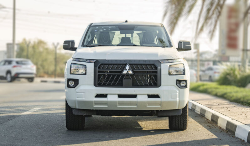 
2025 Mitsubishi L200 2.4L Petrol Manual Transmission full									