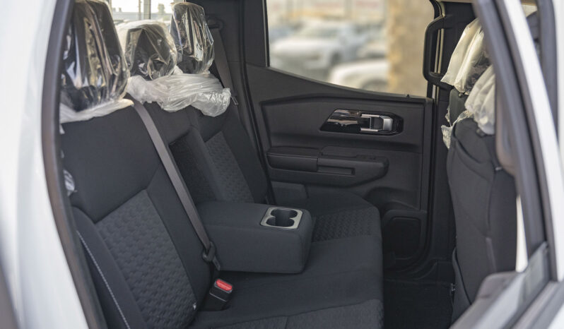 
2025 Mitsubishi L200 2.4L Petrol Manual Transmission full									