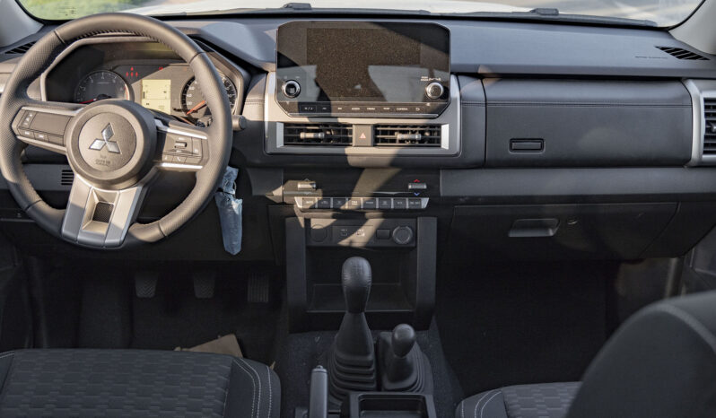 
2025 Mitsubishi L200 2.4L Petrol Manual Transmission full									