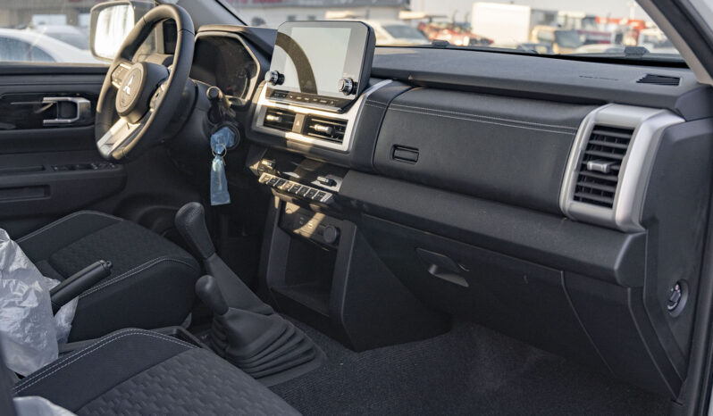 
2025 Mitsubishi L200 2.4L Petrol Manual Transmission full									