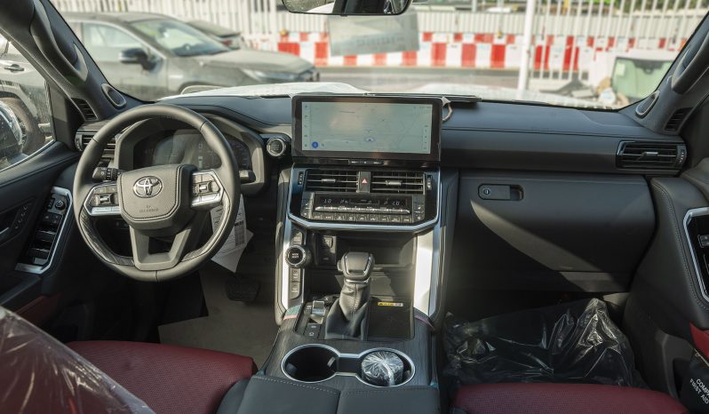 
Toyota LC300 VXR TT 3.5L Petrol 2026 full									