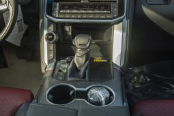 
Toyota LC300 VXR TT 3.5L Petrol 2026 full									