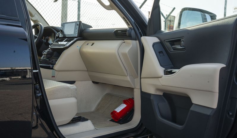 
2026 Toyota Land Cruiser GXR 4.0L AT Petrol (Black-Beige) full									