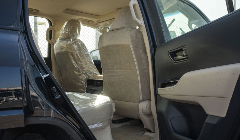 
2026 Toyota Land Cruiser GXR 4.0L AT Petrol (Black-Beige) full									