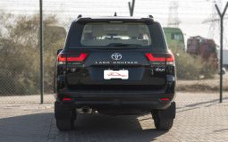 
2026 Toyota Land Cruiser GXR 4.0L AT Petrol (Black-Beige) full									