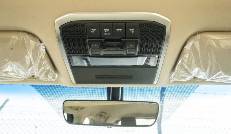 
2026 Toyota Land Cruiser GXR 4.0L AT Petrol (Black-Beige) full									