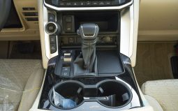 
2026 Toyota Land Cruiser GXR 4.0L AT Petrol (Black-Beige) full									