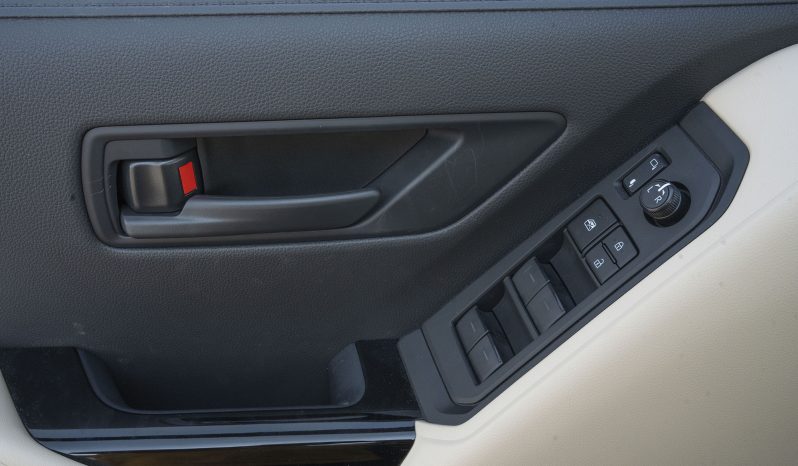 
2026 Toyota Land Cruiser GXR 4.0L AT Petrol (Black-Beige) full									