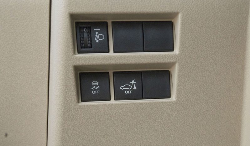 
2026 Toyota Land Cruiser GXR 4.0L AT Petrol (Black-Beige) full									