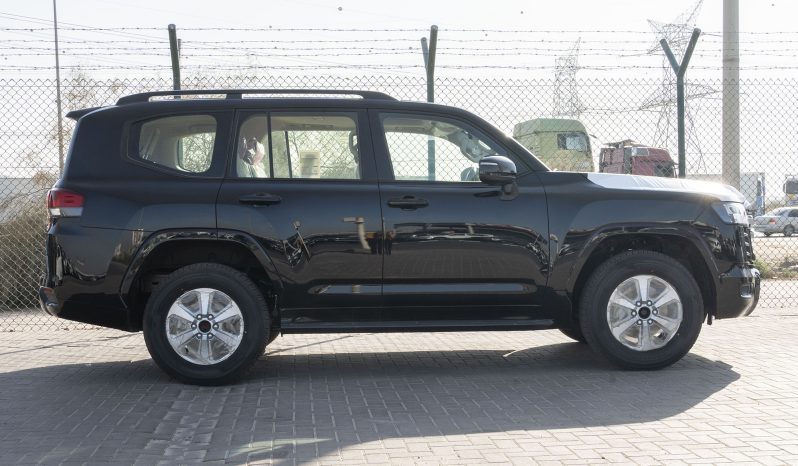 
Toyota Land Cruiser GXR 3.5L petrol 2026 with 360 camera full									