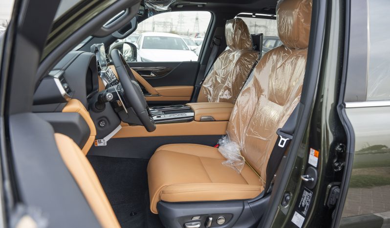 
Lexus LX600 Signature 7 seaters 3.5L petrol 2026 model – green full									