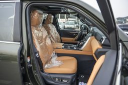 
Lexus LX600 Signature 7 seaters 3.5L petrol 2026 model – green full									