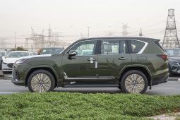 
Lexus LX600 Signature 7 seaters 3.5L petrol 2026 model – green full									
