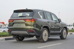 
Lexus LX600 Signature 7 seaters 3.5L petrol 2026 model – green full									
