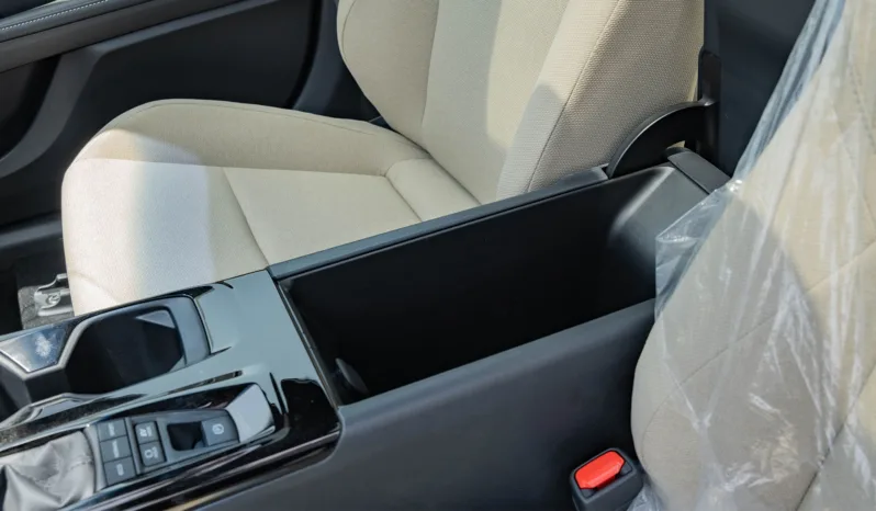 
2026 Toyota Camry LE 2.5L AT Hybrid (Blue) full									