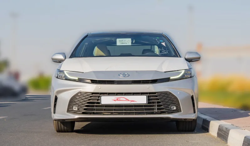 
2026 Toyota Camry LE 2.5L AT Hybrid (Silver) full									