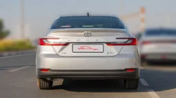 
2026 Toyota Camry LE 2.5L AT Hybrid (Silver) full									