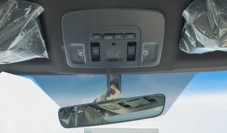 
2026 Toyota Camry LE 2.5L AT Hybrid (Silver) full									