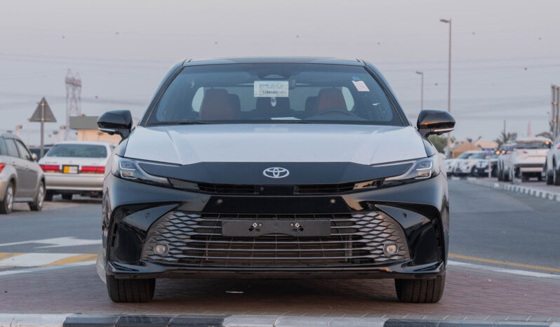 
2026 Toyota Camry Lumiere 2.5L HEV Full option full									