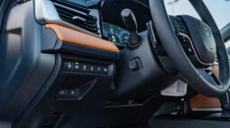 
2026 Toyota Camry Lumiere 2.5L HEV Full option full									